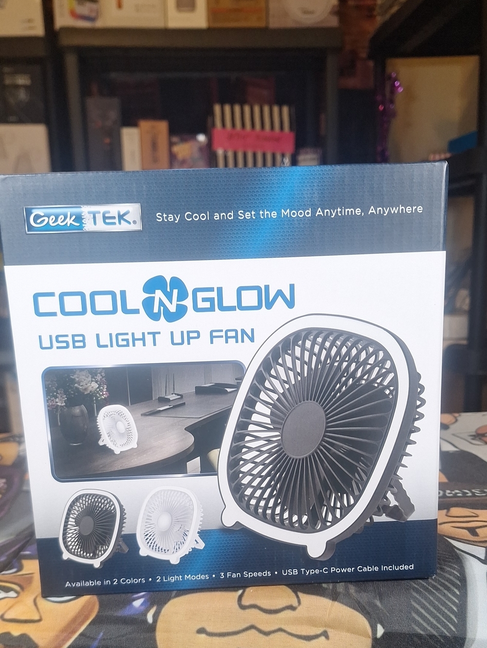 GeekTEK Cool N Glow USB Light Up Fan - Black (Factory Sealed)
